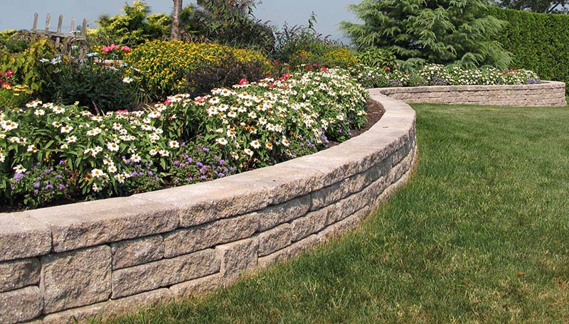 Raleigh Hardscapes | Retaining Walls | Fireplaces | NC Sod & Mulch